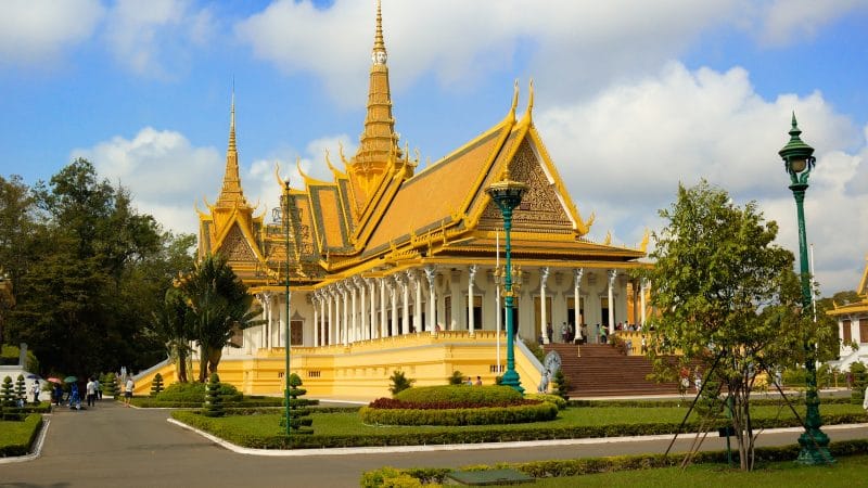 Phnom Penh Gezi Rehberi: Kamboçya’nın Kalbini Keşfedin
