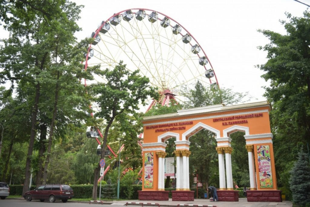 Panfilov Parkı