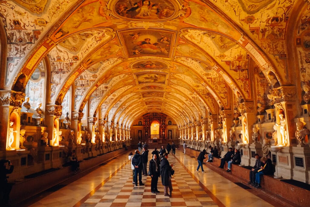 Münih Residenz Sarayı